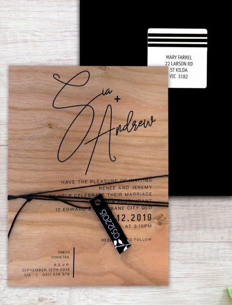 Printed on wood! Berlin wedding invitation