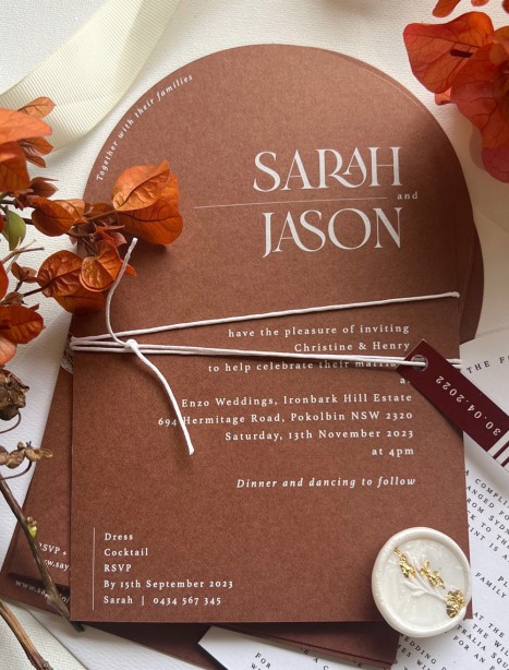 Gigi arch wedding invitation