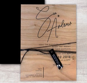 Printed on wood! Berlin wedding invitation