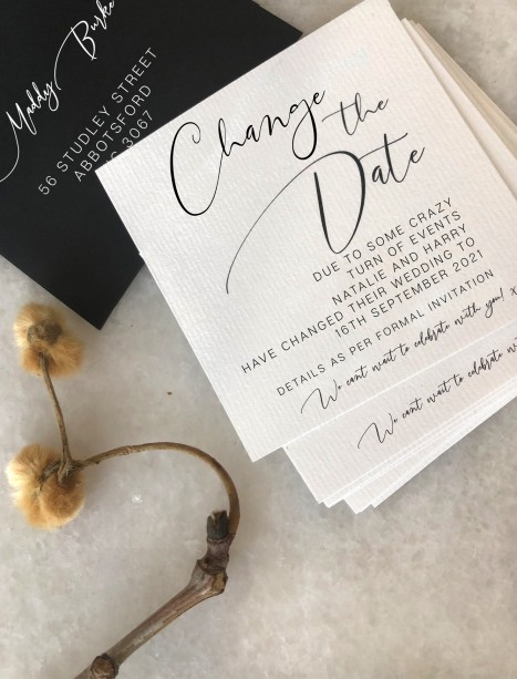 Change the date! oh so chic - CoVID-19 postponed card